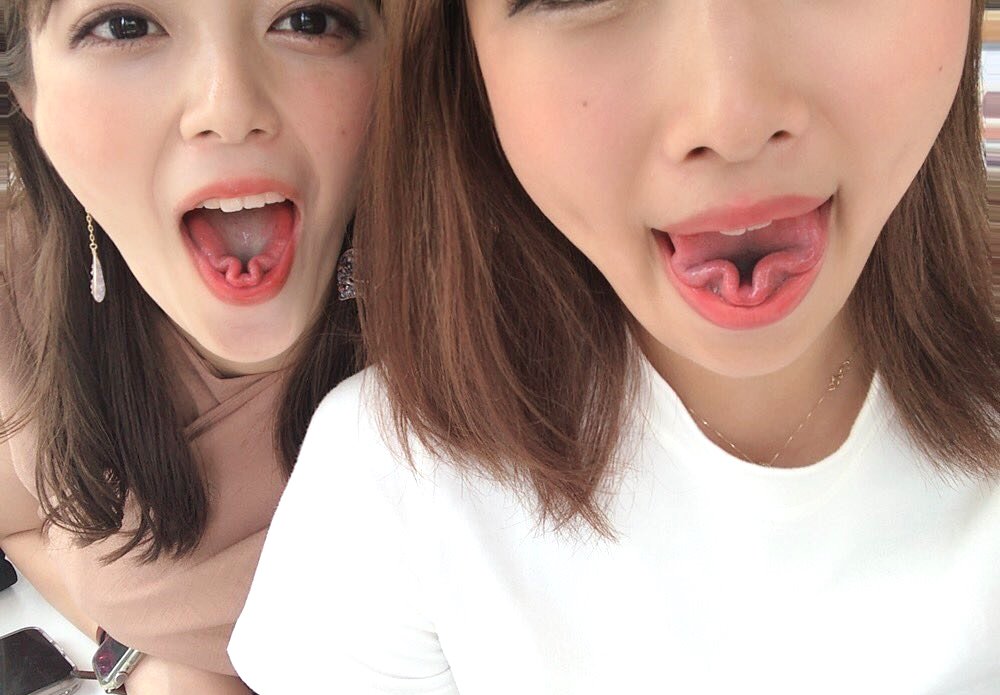 三谷紬の舌見せ (2)