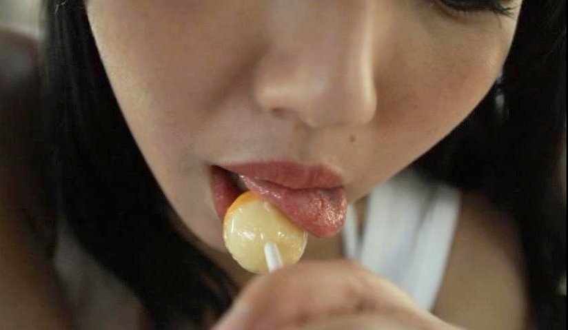 小栗まりの舐め舌1 (3)