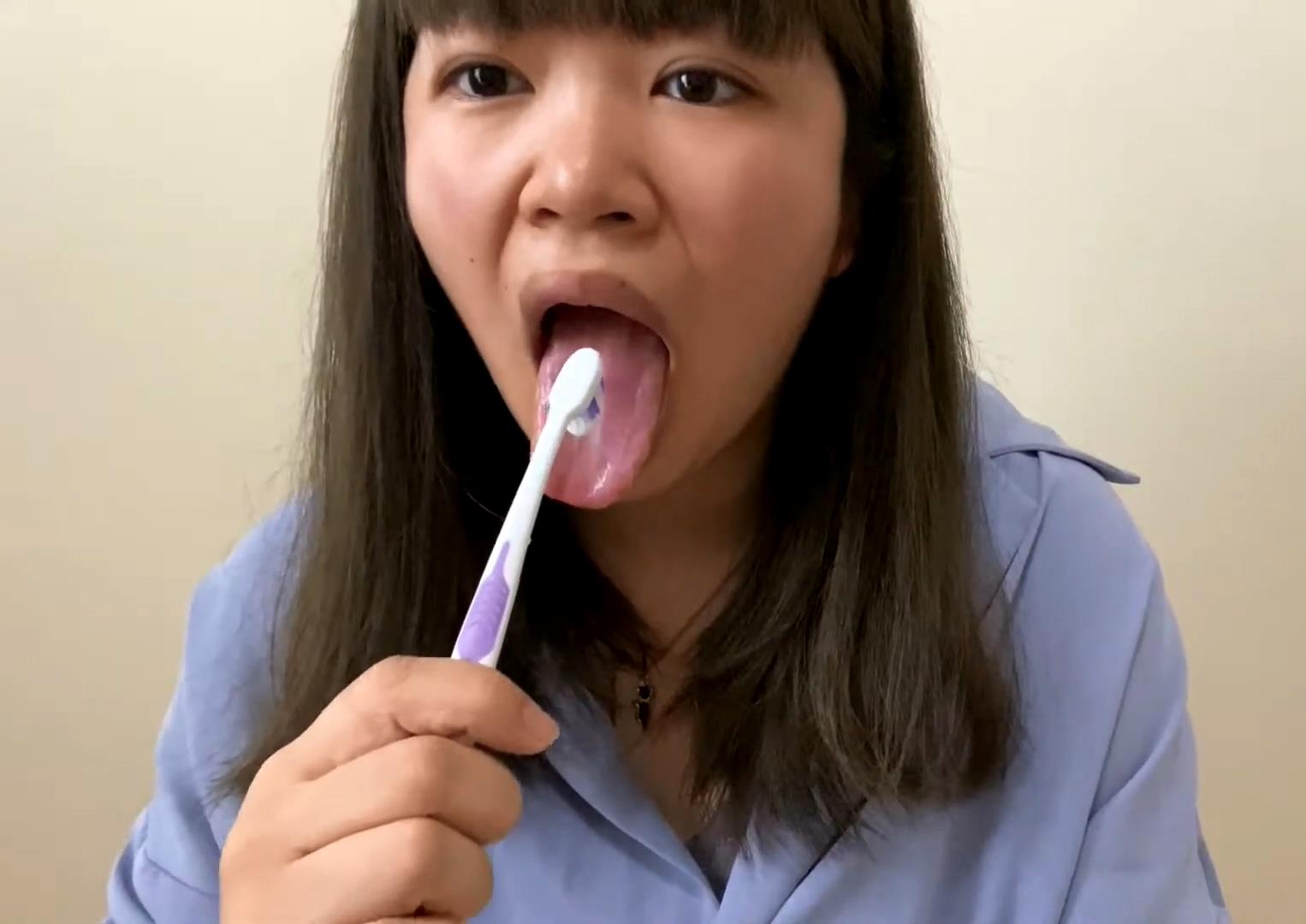 犬山みんみんの舌出し動画2 (3)