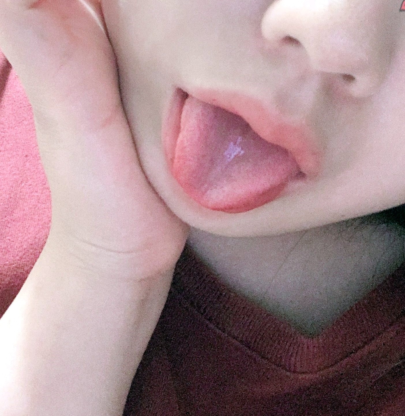 裏垢女子ゆいの舌唾 (1)